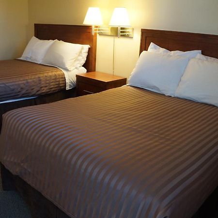 Westward Inn & Suites Langley Ruang foto