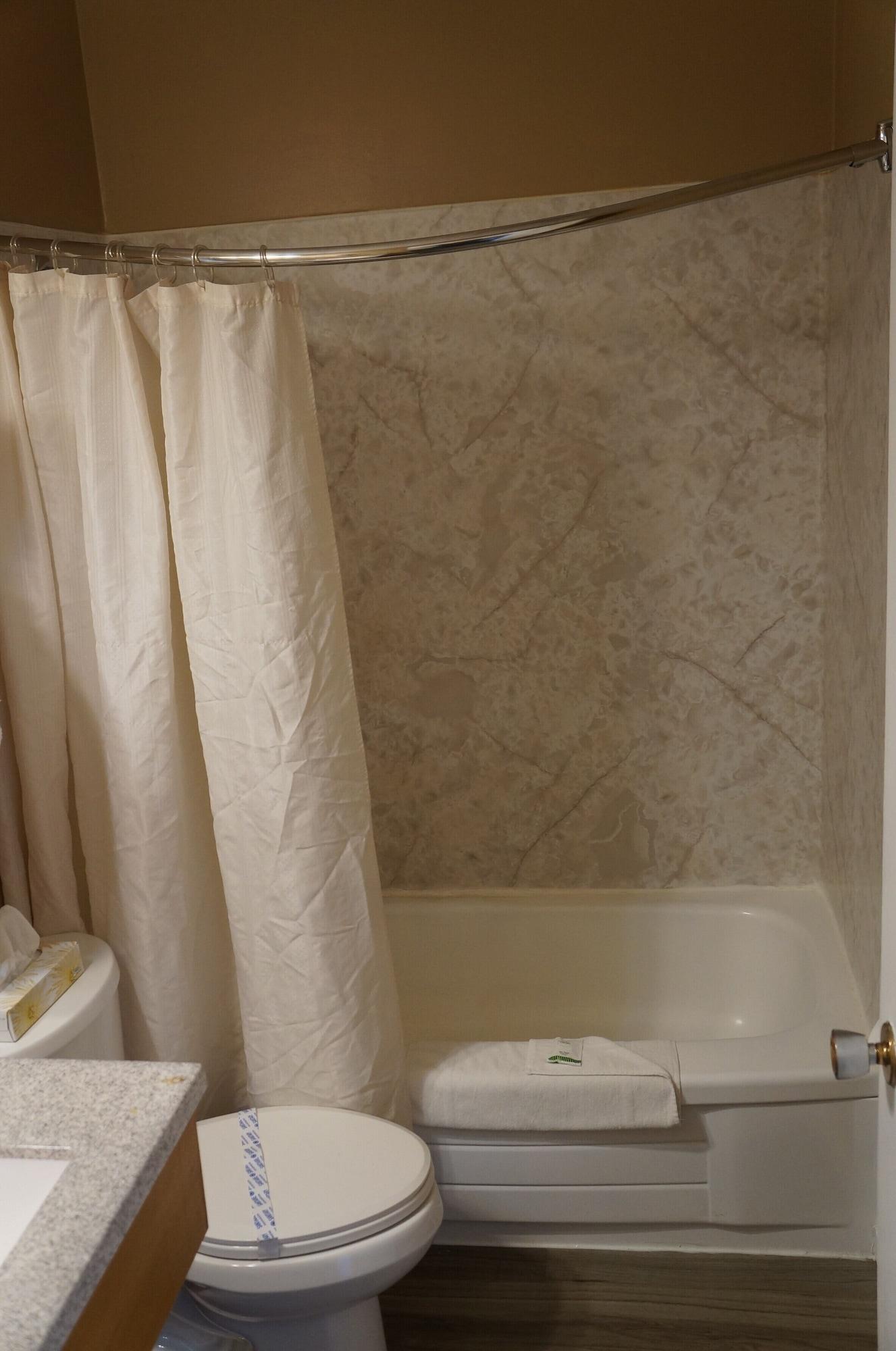 Westward Inn & Suites Langley Bagian luar foto