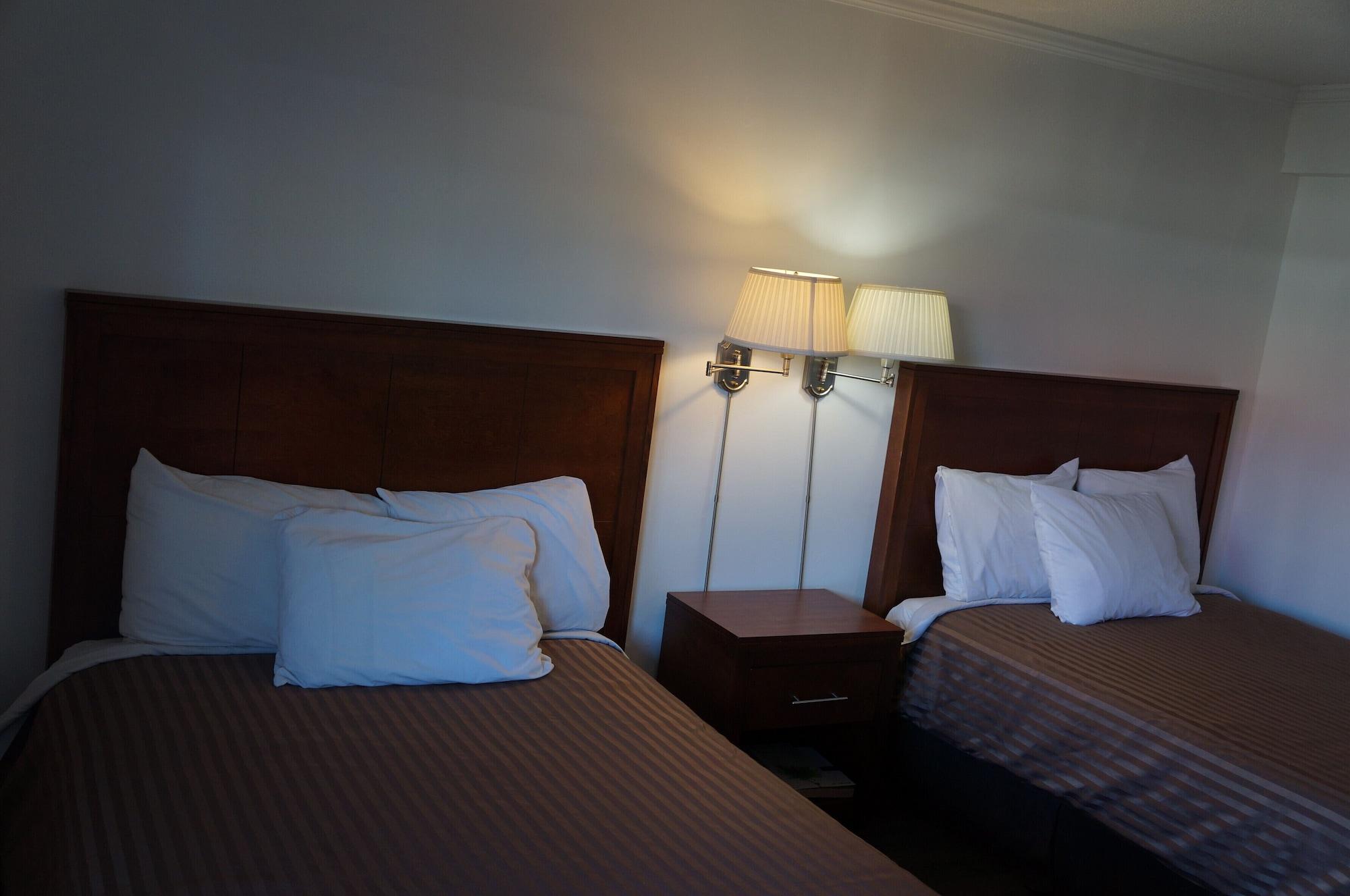 Westward Inn & Suites Langley Bagian luar foto