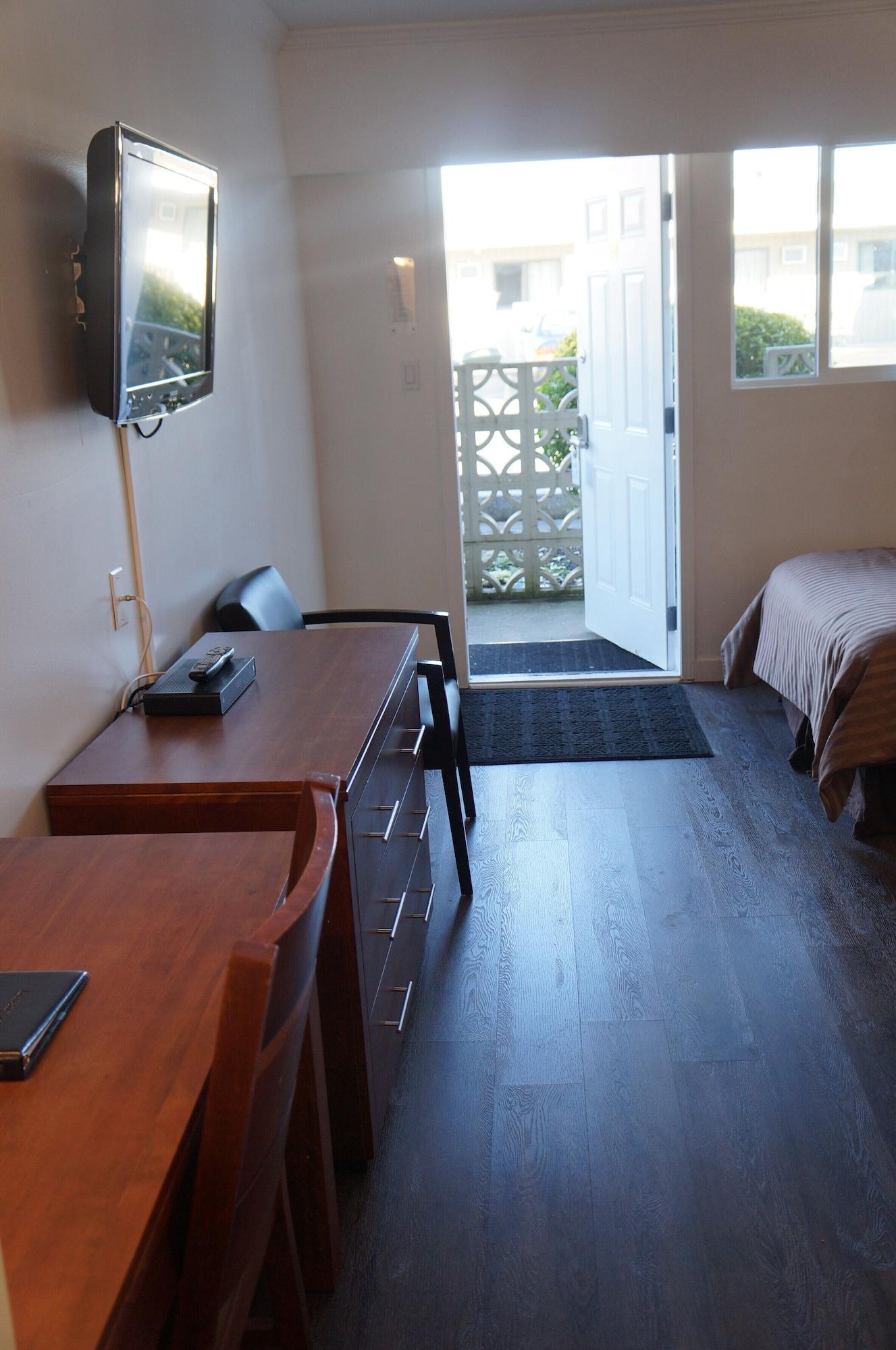 Westward Inn & Suites Langley Bagian luar foto