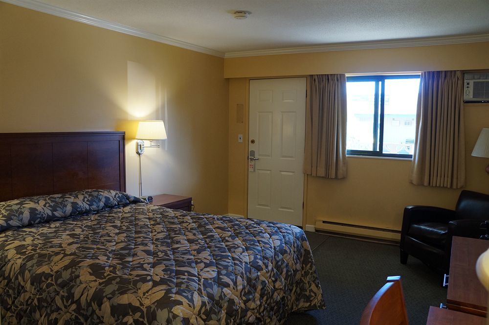 Westward Inn & Suites Langley Bagian luar foto