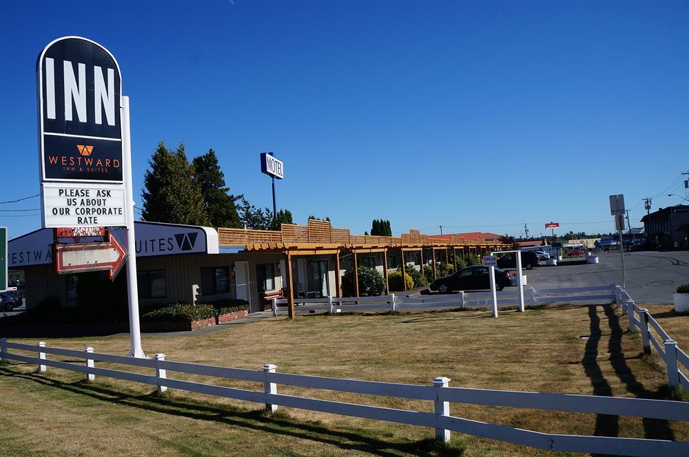 Westward Inn & Suites Langley Bagian luar foto